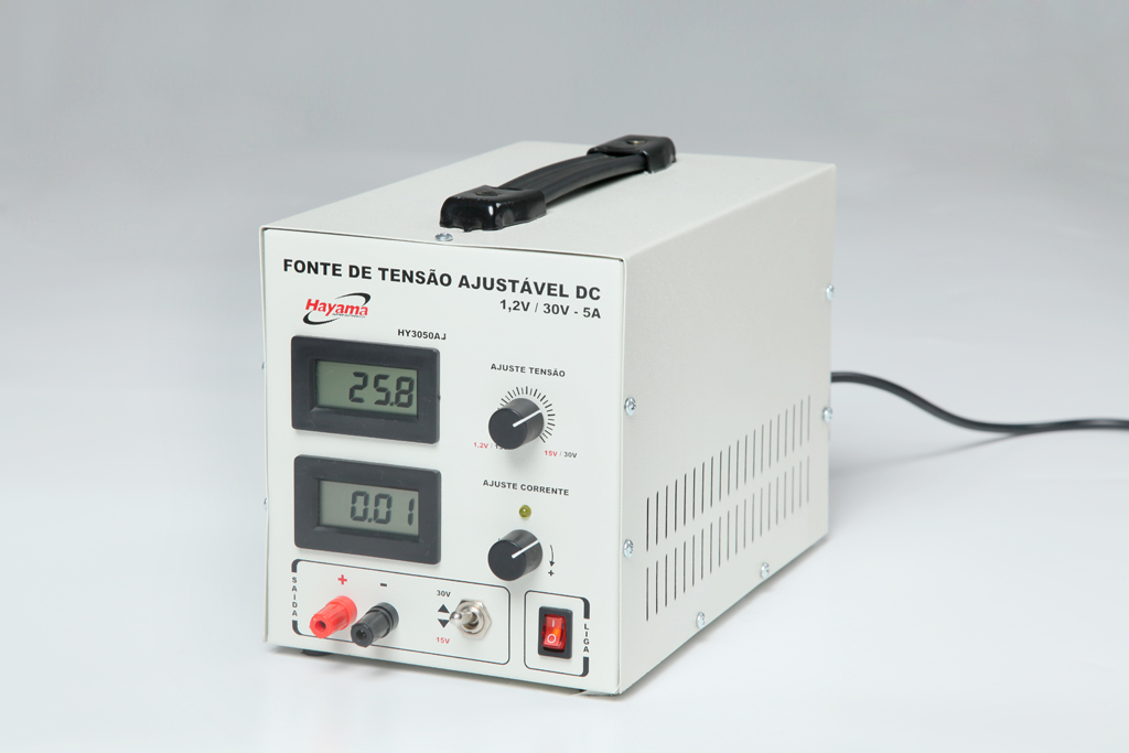 Fonte Ajustável para Bancada